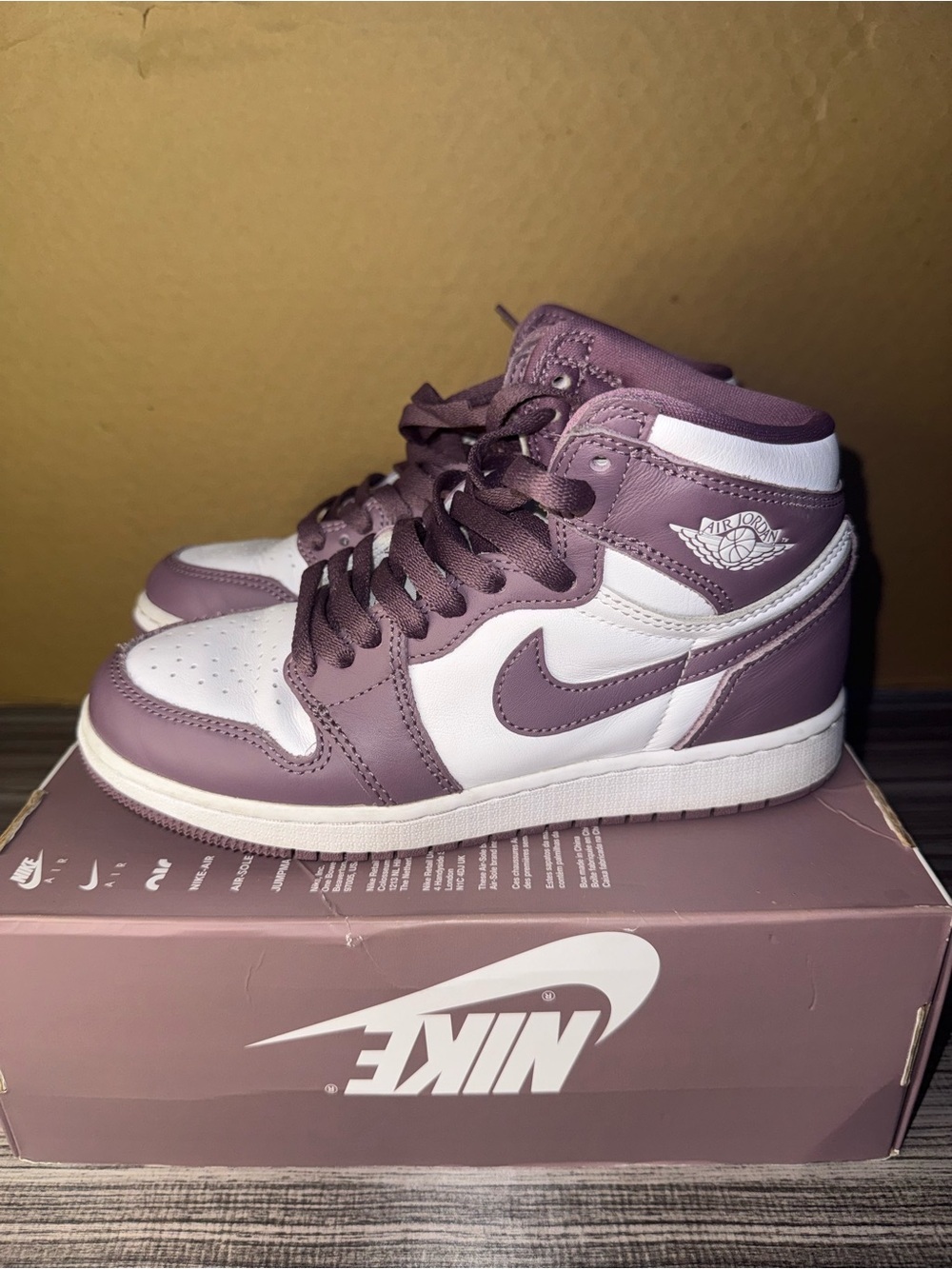 Nike Kids High-Top Sneakers Mauve & White and Purple high O.G
